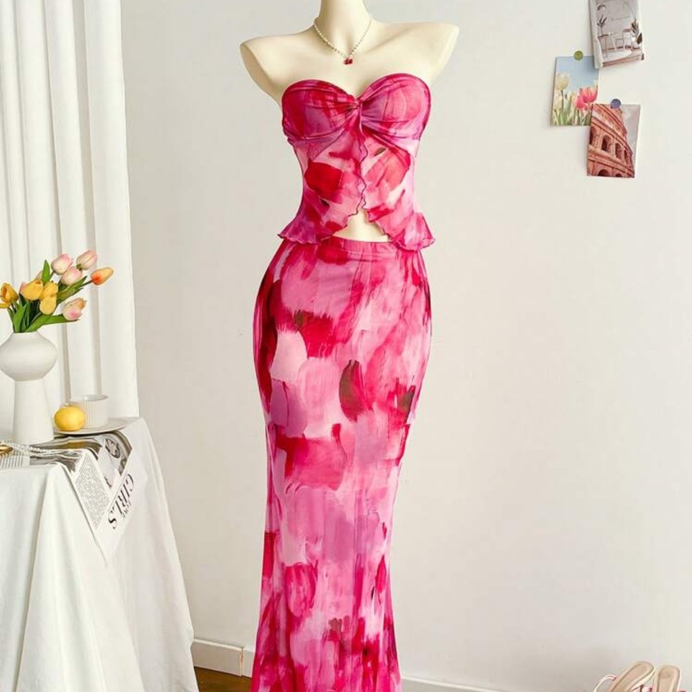 Elegant Pink Patterned set